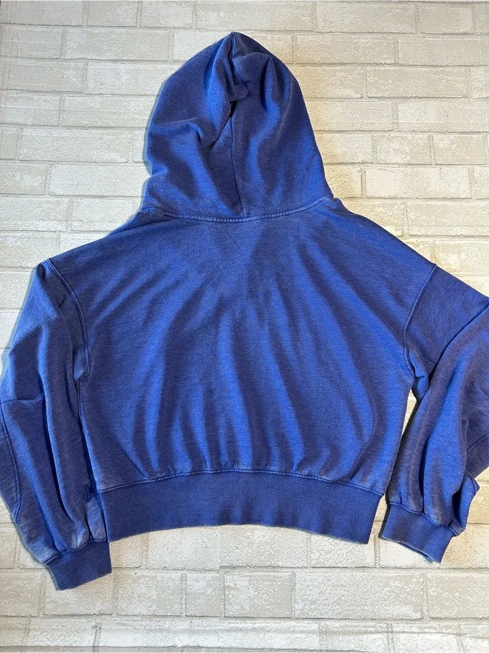 Free People Blue Hooded Cropped Sweatshirt size Medium